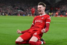 PREMIER LEAGUE – 31/01/2024 (PHOTO – CONOR BRADLEY SCORES HIS FIRST GOAL FOR LIVERPOOL)