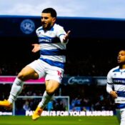 CHAMPIONSHIP : QUEEN’S PARK RANGERS VS LEEDS UNITED – 26/04/2024  (PHOTO – ILIAS CHAIR CELEBRATES SCORING THE FIRST GOAL FOR QPR)