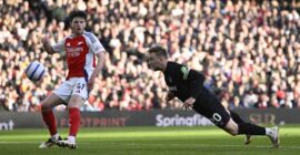 PREMIER LEAGUE : ARSENAL VS WEST HAM – 22/02/2025  (PHOTO – JARROD BOWEN HEADS THE BALL IN)