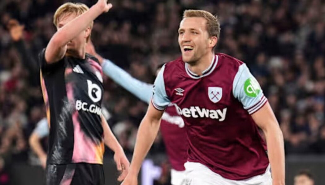 PREMIER LEAGUE : WEST HAM VS LEICESTER CITY – 27/02/2025  (PHOTO – TOMAS SOUCEK CELEBRATES)