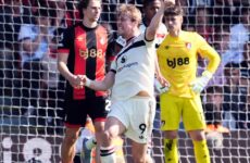 PREMIER LEAGUE : BOURNEMOUTH VS MANCHESTER UNITED – 27/04/2025  (PHOTO – RASMUS HOJLUND CELEBRATES)