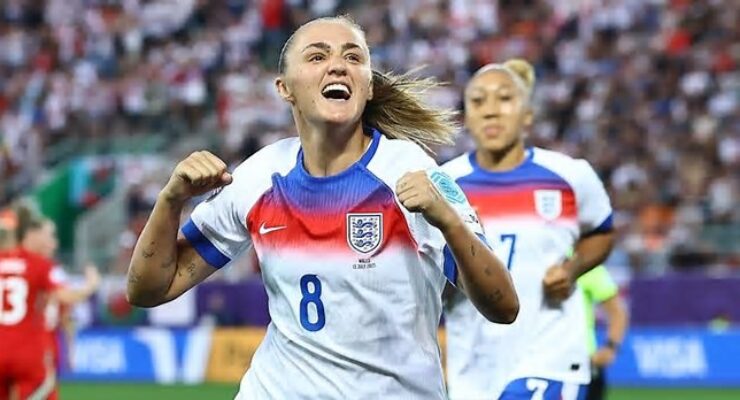 UEFA WOMEN’S EUROS – ENGLAND VS WALES – 13/07/2025  (PHOTO – GEORGIA STANWAY AND LAUREN JAMES CELEBRATE)