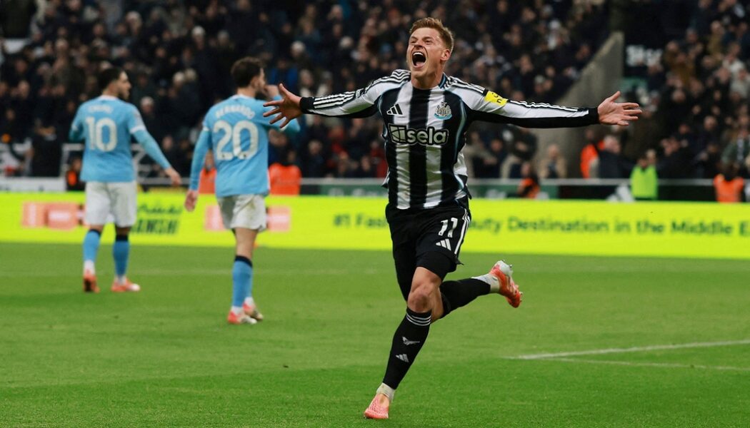 PREMIER LEAGUE : NEWCASTLE UNITED VS MANCHESTER CITY – 22/11/2025   (PHOTO – HARVEY BARNES CELEBRATES)
