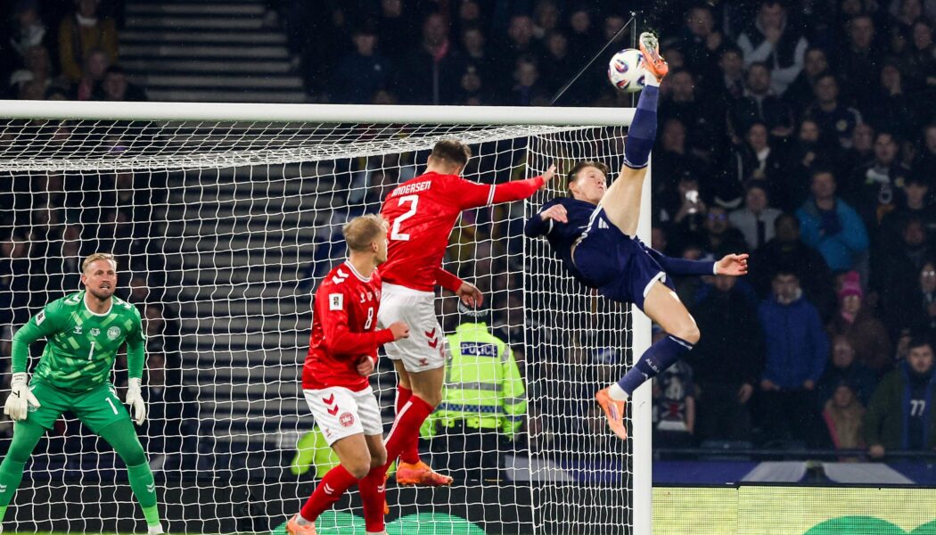 FIF WORLD CUP EUROPEAN QUALIFYING : SCOTLAND VS DENMARK – 18/11/2025 (PHOTO – SCOTT MCTOMINAY SCORES OVERHEAD BACK-KICK)