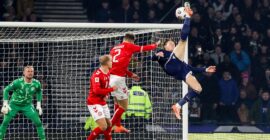 FIF WORLD CUP EUROPEAN QUALIFYING : SCOTLAND VS DENMARK – 18/11/2025 (PHOTO – SCOTT MCTOMINAY SCORES OVERHEAD BACK-KICK)