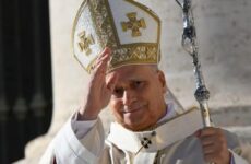 POPE LEO IS INCLUDED IN THE RANKING OF “BEST DRESSED PEOPLE OF 2025!”