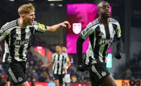 PREMIER LEAGUE : TUESDAY – 30/12/2025 (PHOTO – YOANNE WISSA CELEBRATES)