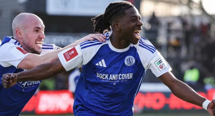 FA CUP :  MACCLESFIELD VS CRYSTAL PALACE – 10/01/2026 (PHOTO ISAAC BUCKLEY-RICKETTS CELEBRATES)