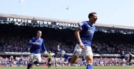 CHAMPIONSHIP : IPSWICH TOWN VS QUEENS PARK RANGERS – 02/05/2026  (PHOTO – KASEY MCATEER SCORED 3RD GOAL FOR IPSWICH TOWN)