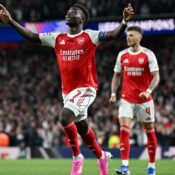 CHAMPIONS LEAGUE SEMI-FINAL : ARSENAL VS ATLETICO MADRID – 05/05/2026 (PHOTO – BUKAYO SAKA CELEBRATES)