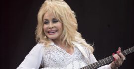DOLLY PARTON PERFORMED AT GLASTONBURY IN 2014 & 2024!