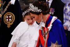 CATHERINE AND CHARLOTTE WEAR BEAUTIFUL TIARAS AT THE CORONATION