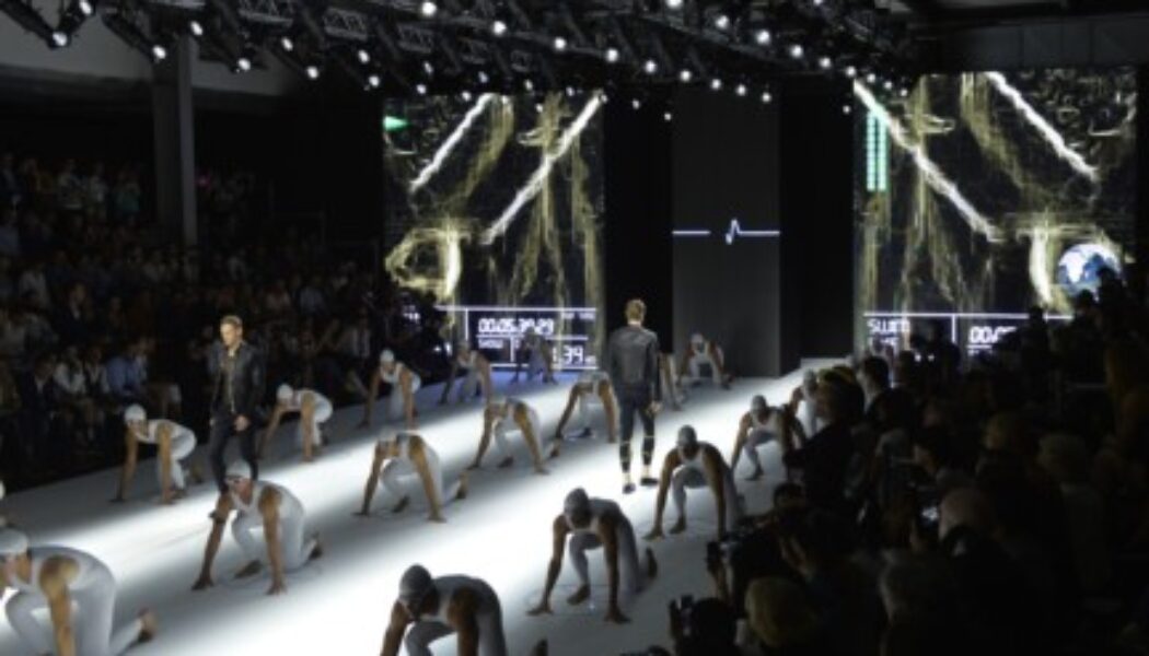 DIRK BIKKEMBERGS – SS 15