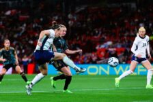 WOMEN’S INTERNATIONAL FRIENDLY : ENGLAND VS GERMANY – 25/10/2024  (PHOTO – LUCY BRONZE SCORES)