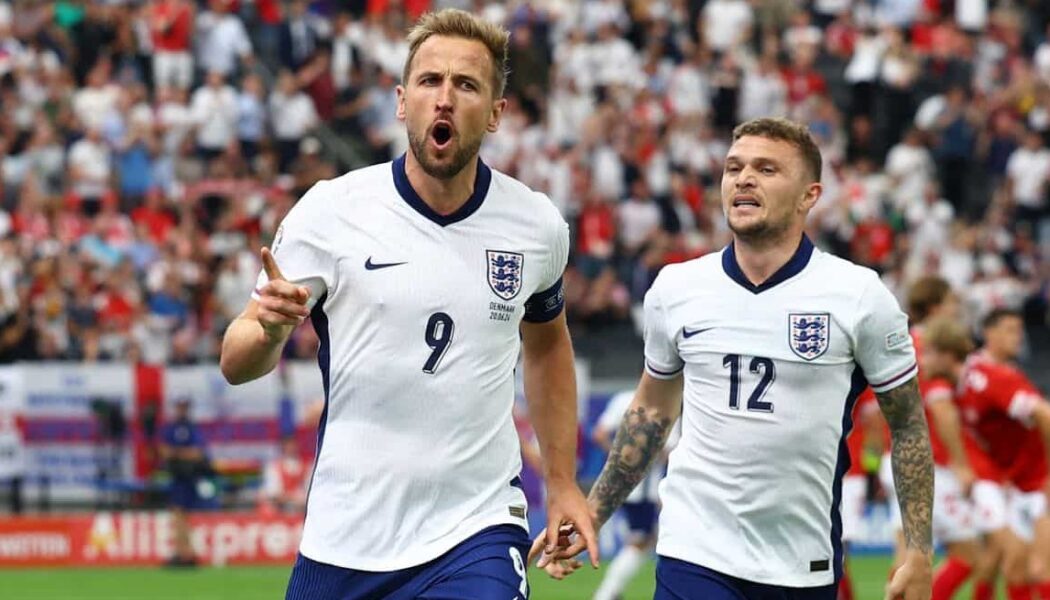 EUROS 2024 – 20/06/2024  (PHOTO – HARRY KANE AND KIERAN TRIPPIER CELEBRATE HARRY’S GOAL)