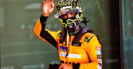 DOES ANYONE WANT TO SEE HOW LANDO NORRIS TOOK SPRINT QUALI POLE IN QATAR?