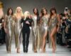 VERSACE WOMEN’S SS 18  (PHOTO – DONATELLA VERSACE AND THE “SUPERMODELS”)