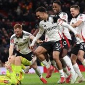 FA CUP : MAN UNITED VS FULHAM – 02/03/2025 (PHOTO – PENALTY SHOOT-OUT HERO LENO CELEBRATES WITH FULHAM)