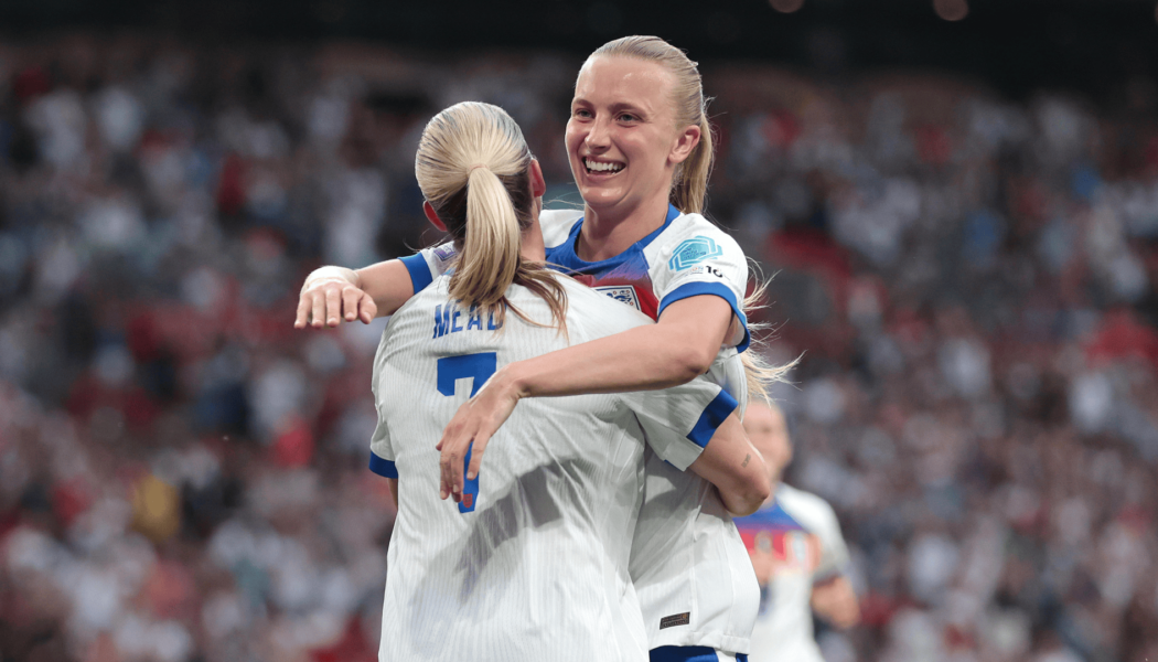 UEFA WOMEN’S NATIONS LEAGUE : ENGLAND WOMEN VS PORTUGAL WOMEN – 30/05/2025  (PHOTO – AGGIE BEEVER-JONES AND BETH MEAD CELEBRATE)