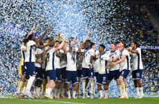 EUROPEAN UNDER 21 FINALS:  ENGLAND U21’s vs GERMANY U21’s – 27/06/2025 (PHOTO – ENGLAND LIFT THE TROPHY)