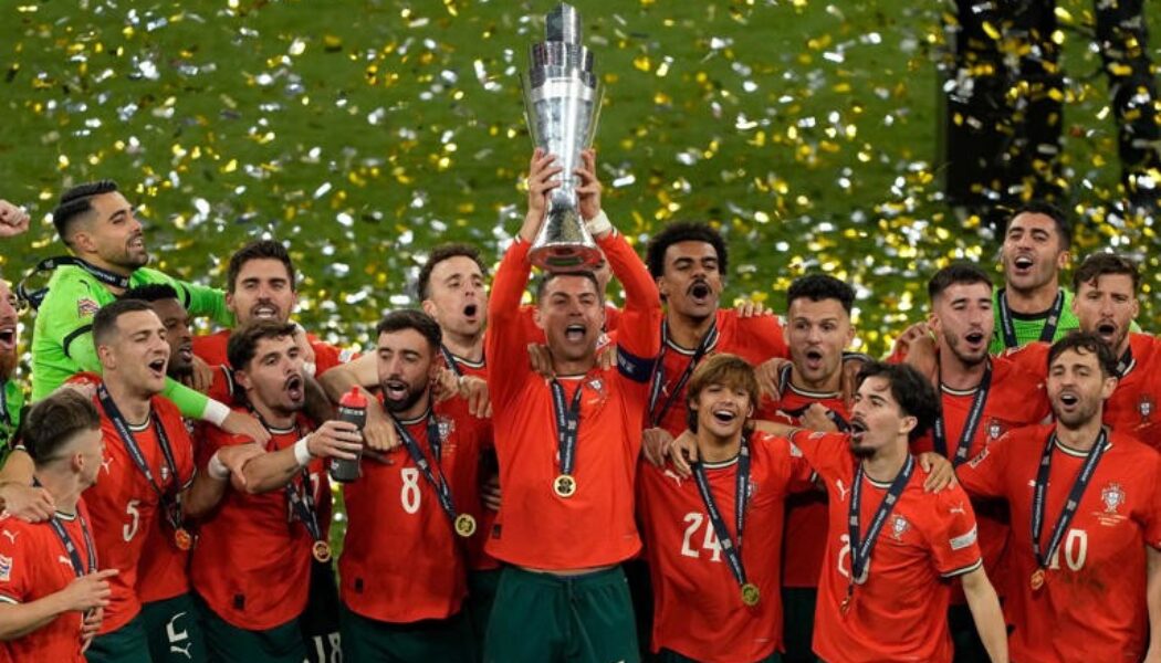 UEFA NATIONS LEAGUE FINAL : PORTUGAL VS SPAIN – 08/06/2025 (PHOTO – PORTUGAL LIFT THE TROPHY)