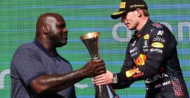 Highlights Of The U.S. Grand Prix 2021….!  (Photo – U.S. Basketball Player Shaquille O’Neal Presents Max With His Trophy)