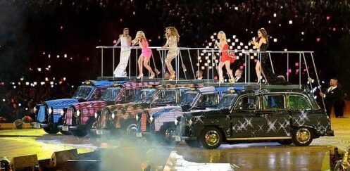 THE SPICE GIRLS SING AT THE LONDON 2012 OLYMPICS