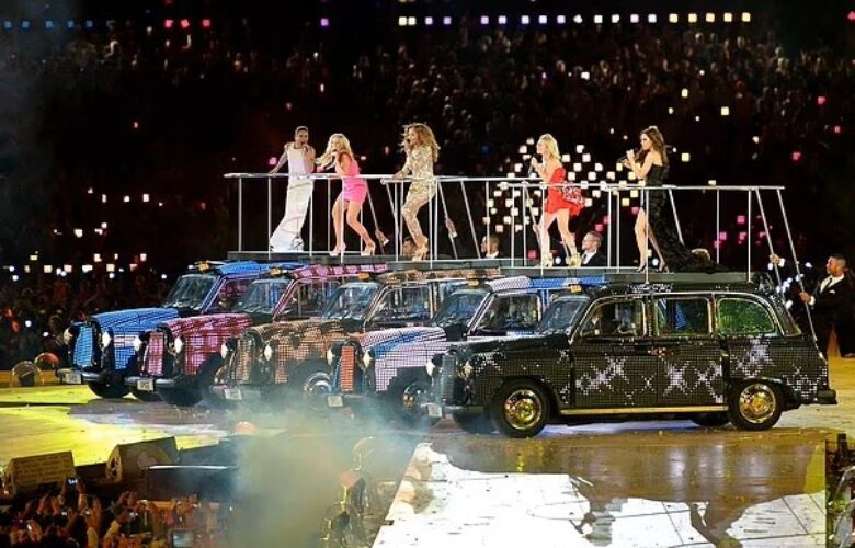 THE SPICE GIRLS SING AT THE LONDON 2012 OLYMPICS