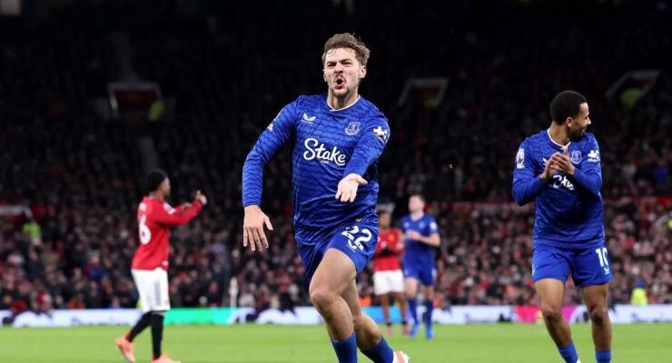 PREMIER LEAGUE : MAN UNITED VS EVERTON – 24/11/2025  (PHOTO – KIERNAN DEWSBURY-HALL CELEBRATES)