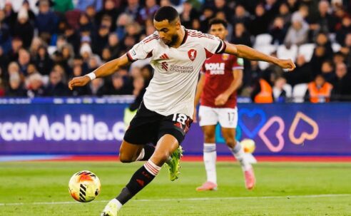 PREMIER LEAGUE :  SUNDAY – 20/11/2025 (PHOTO – ALEXANDER ISAK SCORES FOR LIVERPOOL)