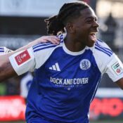 FA CUP :  MACCLESFIELD VS CRYSTAL PALACE – 10/01/2026 (PHOTO ISAAC BUCKLEY-RICKETTS CELEBRATES)