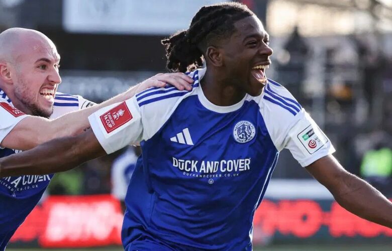 FA CUP :  MACCLESFIELD VS CRYSTAL PALACE – 10/01/2026 (PHOTO ISAAC BUCKLEY-RICKETTS CELEBRATES)