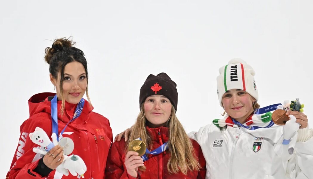 AWE-INSPIRING SKIING IN A BLIZZARD! (PHOTO – EILEEN GU (2ND CHINA), MEGAN OLDAM (1ST CANADA), AND FLORA TABANELLI (3RD ITALY)