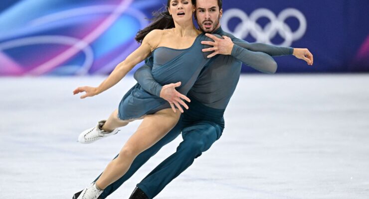 GUILLAUME CIZERON AND LAURENCE FOURNIER BEAUDRY CLAIM GOLD IN THE ICE DANCE FINAL ON 11/02/2026 AT THE WINTER OLYMPICS MILANO CORTINA 2026
