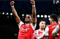 PREMIER LEAGUE : SUNDAY – 01/03/2026  (PHOTO – JURRIEN TIMBER CELEBRATES)