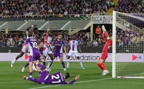 CONFERENCE LEAGUE QUARTER-FINALS : THURSDAY – 16/04/1016 (PHOTO – ISMAILA SARR SCORES FOR CRYSTAL PALACE)