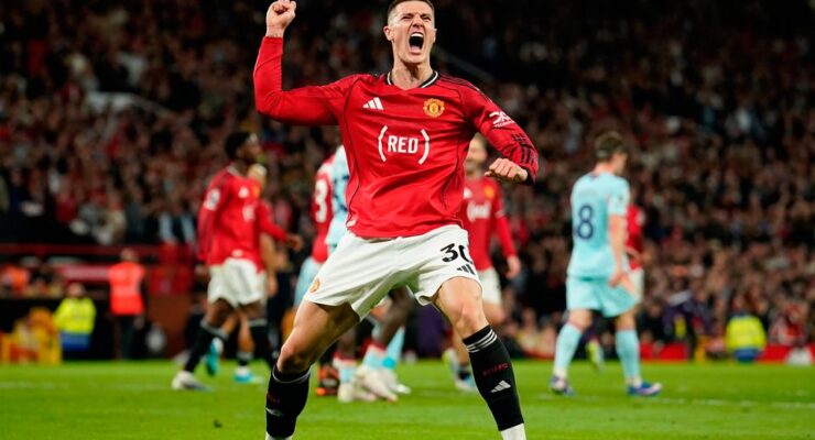 PREMIER LEAGUE : MANCHESTER UNITED VS BRENTFORD – 27/04/2026 (PHOTO – BENJAMIN SESKO CELEBRATES)