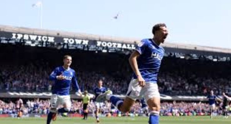CHAMPIONSHIP : IPSWICH TOWN VS QUEENS PARK RANGERS – 02/05/2026  (PHOTO – KASEY MCATEER SCORED 3RD GOAL FOR IPSWICH TOWN)