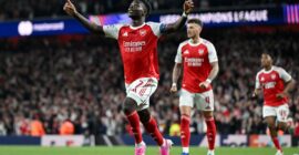 CHAMPIONS LEAGUE SEMI-FINAL : ARSENAL VS ATLETICO MADRID – 05/05/2026 (PHOTO – BUKAYO SAKA CELEBRATES)