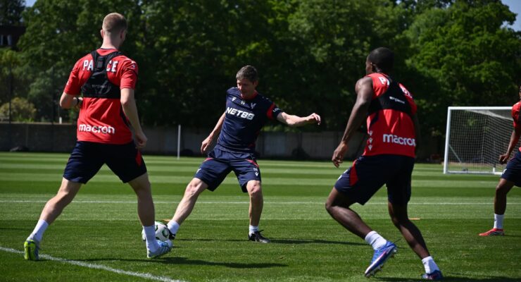 CRYSTAL PALACE TRAIN AHEAD OF THEIR MATCH AGAINST RAYO VALLECANO TONIGHT!