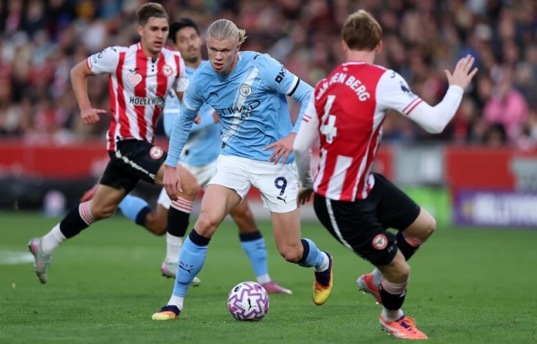PREMIER LEAGUE : MAN CITY VS BRENTFORD – 09/05/2026 (PHOTO – HAALAND AND MARMOUSH CELEBRATE)