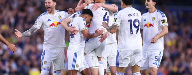 PREMIER LEAGUE : LEEDS UNITED VS BURNLEY – 01/05/2026 (PHOTO – ANTON STACH AND LEEDS CELEBRATE HIS “STACHTASTIC” GOAL!