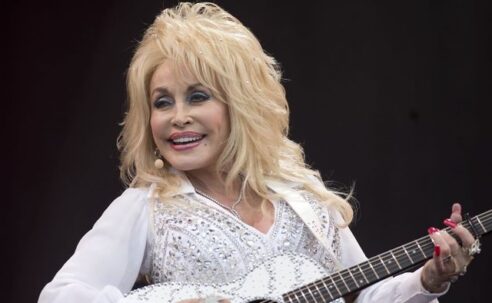DOLLY PARTON PERFORMED AT GLASTONBURY IN 2014 & 2024!
