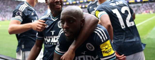 PREMIER LEAGUE : SATURDAY – 29/08/2026  (PHOTO – YOANE WISSA & ANTHONY ELANGA CELEBRATE)