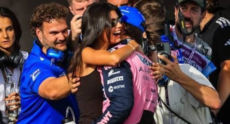 PIERRE GASLY TAKES POLE POSITION IN MONZA!  (PHOTO – PIERRE GASLY AND GIRLFRIEND KIKA CELEBRATE HIS POLE POSITION IN MONZA)